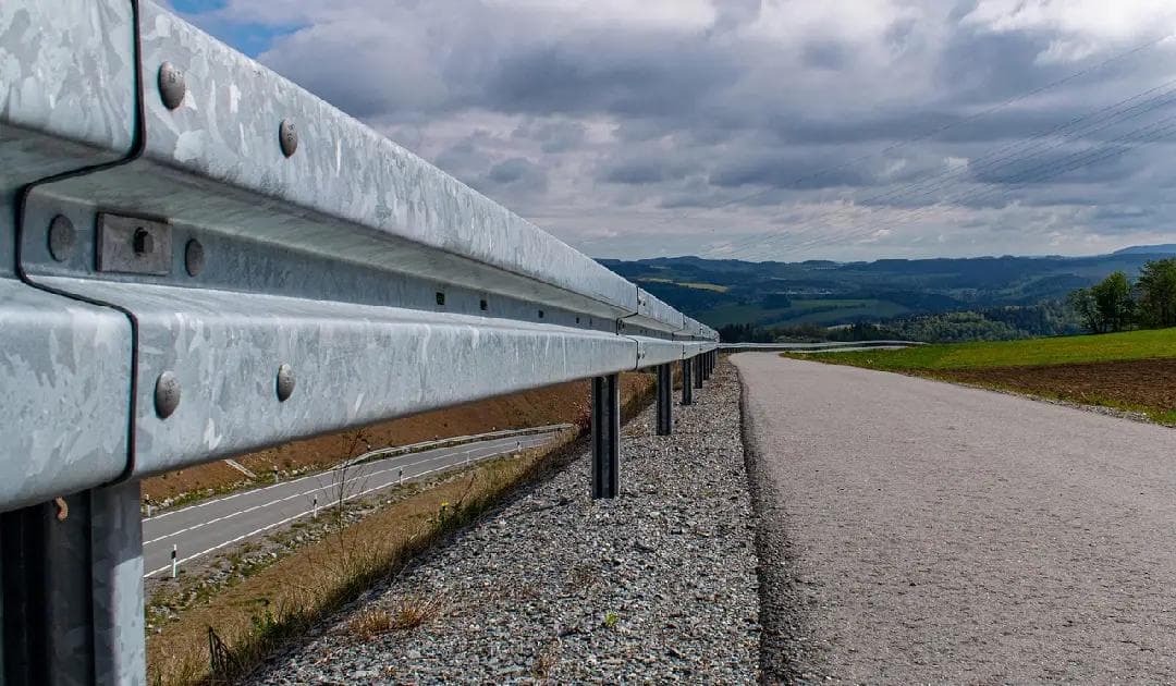 Understanding Professional Boundaries in Independent & Supported Living Services (SLS)